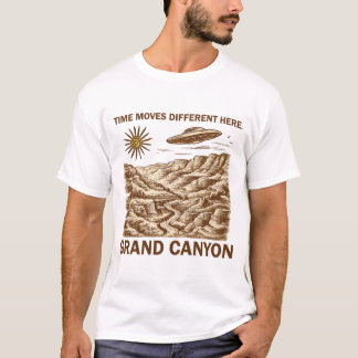 Tijd verloopt hier anders – Vintage Sci-Fi Woestij T-shirt