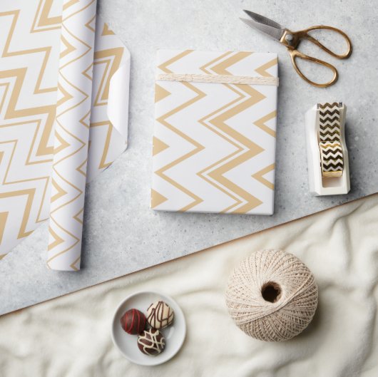 Tijdelijk neutraal wit chevron-patroon cadeaupapier (Crafts)