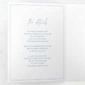 Tijdloos Monogram Stoffig Blauw Elegante Huwelijk Drieluik Uitnodiging (Binnenzijde eerst)