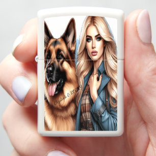 Tijdloze Blonde en Duitse Herdershond
