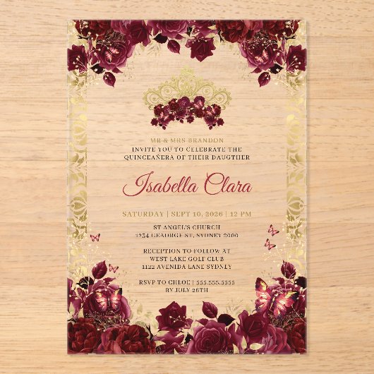 Tijdloze Bourgogne Bloemen Gouden Boog Quinceanera Acryl Uitnodigingen (Voorkant)