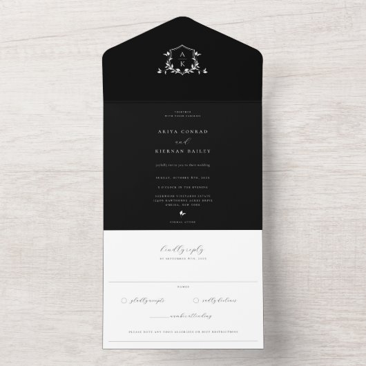 Tijdloze Vines Zwart Monogram Bruiloft Crest All In One Uitnodiging (Binnen)