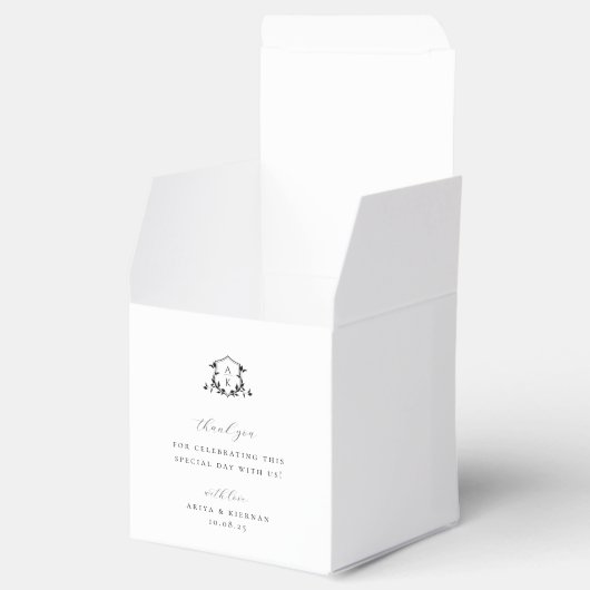 Tijdloze wijnstokken zwart crest bruiloft monogram bedankdoosjes (Geopend)