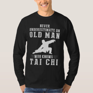 Tijdloze Wijsheid in Beweging: Het Oude Man Ontket T-shirt