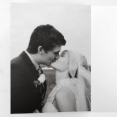 Tijdloze Zwarte en Witte QR Code Moderne Trouwdag Drieluik Uitnodiging (Binnenzijde eerst)