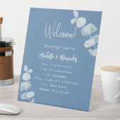 Tijdstip van het mosterdblauwe eucalyptusprogramma reclamebord met voetstuk (Insitu)