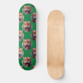 Tijgerkoppatroonontwerp Groen  Skateboard (Voorkant)