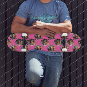 Tijgerkoppatroonontwerp Roze Skateboard