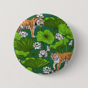 Tijgers in de witte lotusvijver ronde button 5,7 cm
