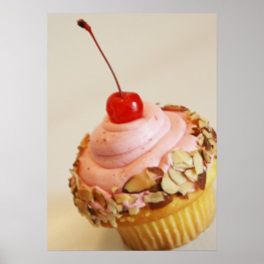 Tilted Cherry Cupcake Food Poster (Voorkant)