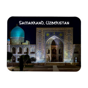 Tilya-Kori Madrasah in het Regisplein - Samarkand Magneet