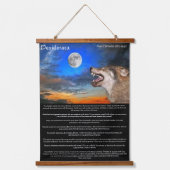 Timber wolf kijkt naar de maan Desiderata Hangend Wandkleed (Voorkant)