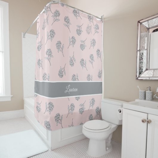 Timeless Botanical Bloom Soft Pink Monogram Douchegordijn (In situ)