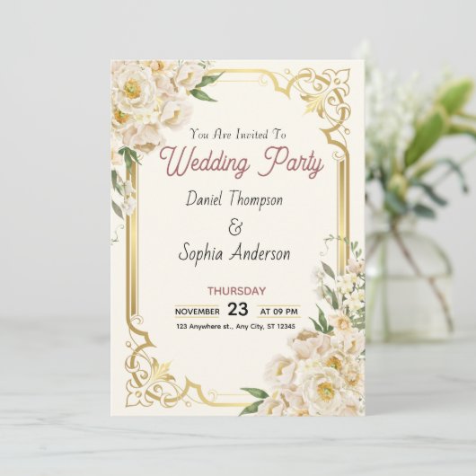 Timeless Elegance Wedding Invitation (Debout devant)