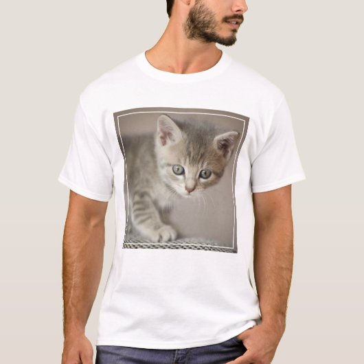 Tiny Kitten T-shirt (Voorkant)