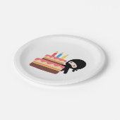 Tiny Ninja Behind Birthday Cake Papieren Bordje (Gekanteld)