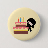 Tiny Ninja Behind Birthday Cake Yellow Ronde Button 5,7 Cm (Voorkant)