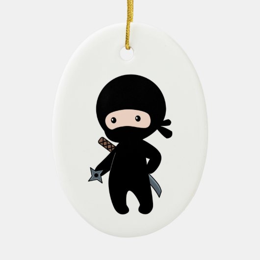 Tiny Ninja Holding Throwing Star Keramisch Ornament (Voorkant)