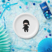 Tiny Ninja Holding Throwing Star Papieren Bordje (Feest)