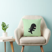 Tiny Ninja op groen Kussen (Stoel)