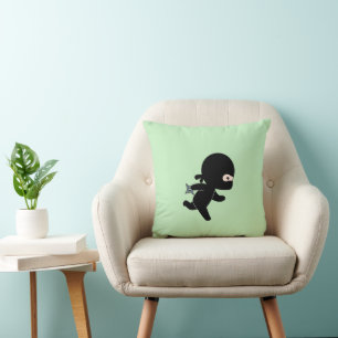 Tiny Ninja op groen Kussen