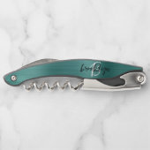Tire-bouchon Monogramme de script en métal brossé faux sarcelle (Dos)