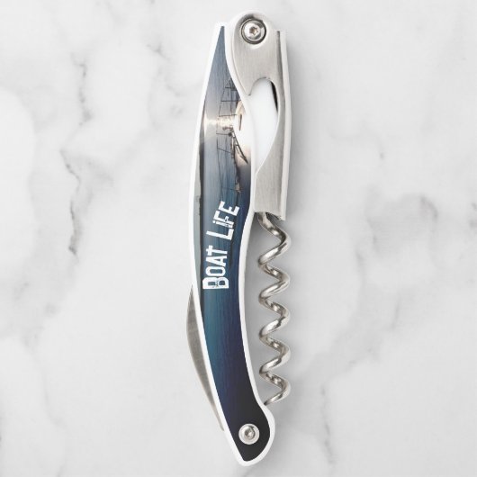 Tire-bouchon Sun Setting over Lake and Boat (Dos)