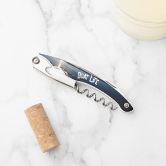 Tire-bouchon Sun Setting over Lake and Boat