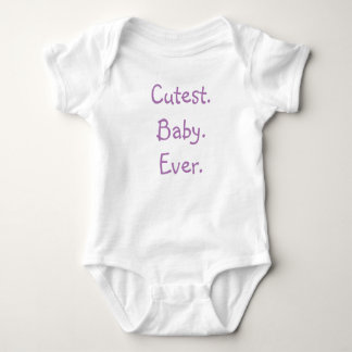 Tirer Un Tshirt À Une Pièce Pour Bébé Cutest