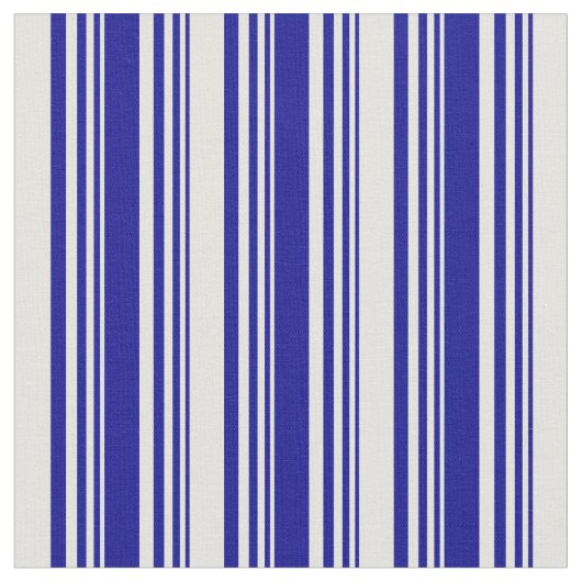 Tissu Bleu foncé et Motif bleu clair (Fermer)