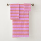 Tissu de lavage en bande rose (En situation)