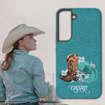 Tissu en cuir cowgirl brun turquoise<br><div class="desc">Boîtier téléphonique cowgirl en cuir avec bottes de cowboy marron,  casquette cowboy turquoise et fleurs. Boîtier téléphonique personnalisé. Vous pouvez transférer cette conception à n'importe quel autre produit sur Zazzle,  regardez : "Transférer la conception à un produit"!</div>