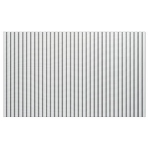 Tissu rayé gris et blanc par la cour