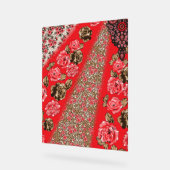 Tissu rouge éclatant avec floral complexe et (Angle)