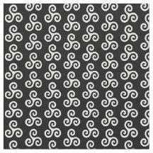 Triskele à trois spirales célestes blanc sur noir