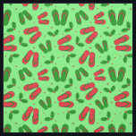 Tissu Tropical Christmas Beach Flip Flops et Holly<br><div class="desc">Célébrez vos fêtes de Noël de plage en juillet avec style avec ce tissu vert funky modelé de tongs rouges et verts,  et saint et baies festives</div>