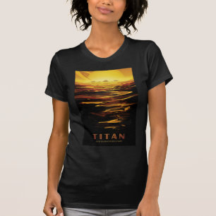 Titan grootste maan van de planeet Saturnus T-shirt