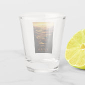 Titan grootste maan van planeet Saturnus Shot Glas (Achterkant)