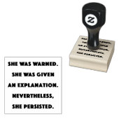 Toch bleef ze. 	rubberstempel (Gestempeld)