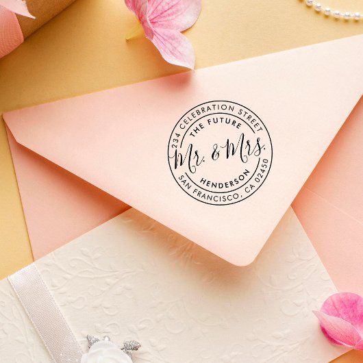 Toekomstige aangepaste naam en retouradres voor de 	rubberstempel