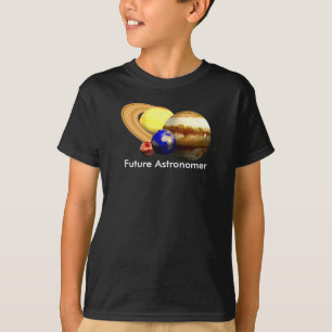 Toekomstige astronomeer met zonnestelsel t-shirt