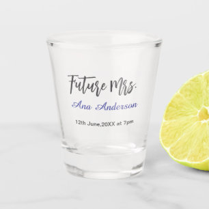 Toekomstige mevrouw achternaam bruid wordt paars g shot glas