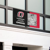 Toekomstige UNO Mavericks Afstuderen Spandoek (Buitenkant Gebouw)