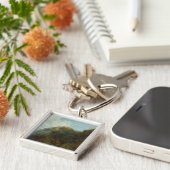 Toeristen in de bergen sleutelhanger (Zijkant)