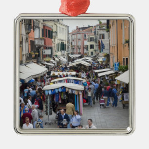 Toeristen op de ambulante markt Venetië, Italië Metalen Ornament