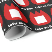 📛 tofu in brand cadeaupapier (Rol Hoek)