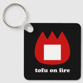 📛 tofu in brand sleutelhanger (Voorkant)