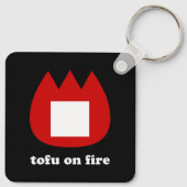 📛 tofu in brand sleutelhanger (Achterkant)