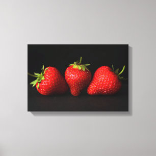 Toile 3 fraises ou noir 16,5 x 11 (41,25 x 27,5 cm)waccn