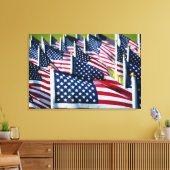 Toile 400 drapeaux flottant fièrement dans un champ (Insitu(Salon))